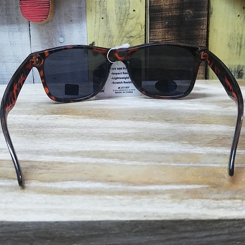 Sunglasses 400UV - Picture 8 of 8